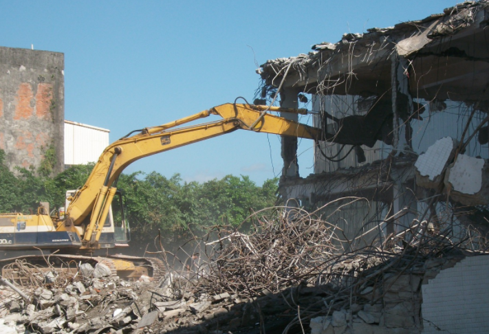 嘉定区厂房拆除哪家口碑比较好？厂房拆除需注意的要点